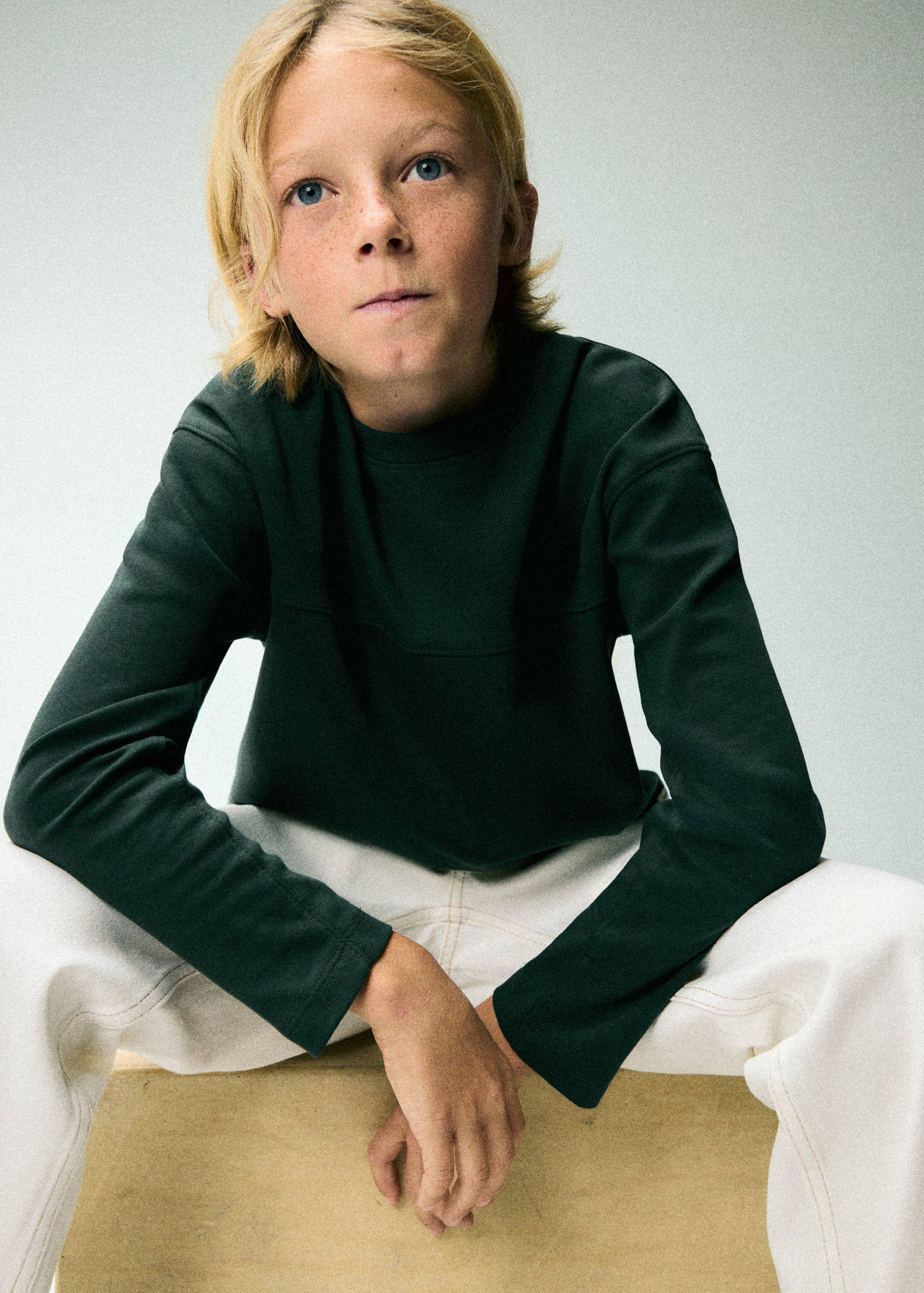 Лонгслив из плотного хлопка