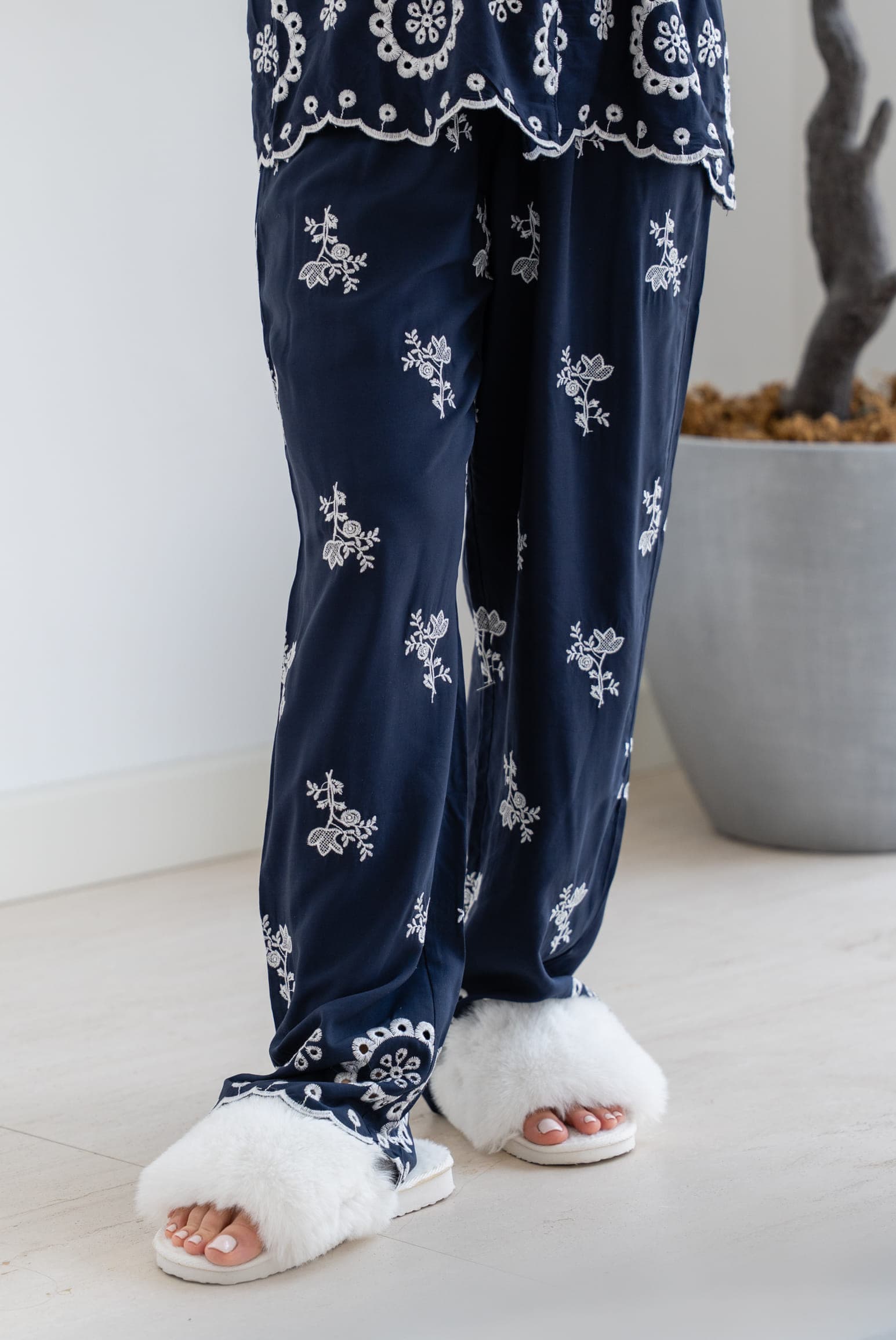 EMBROIDERED Брюки