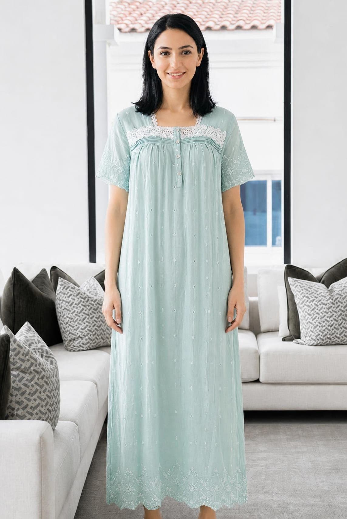BRODERIE Ночная рубашка